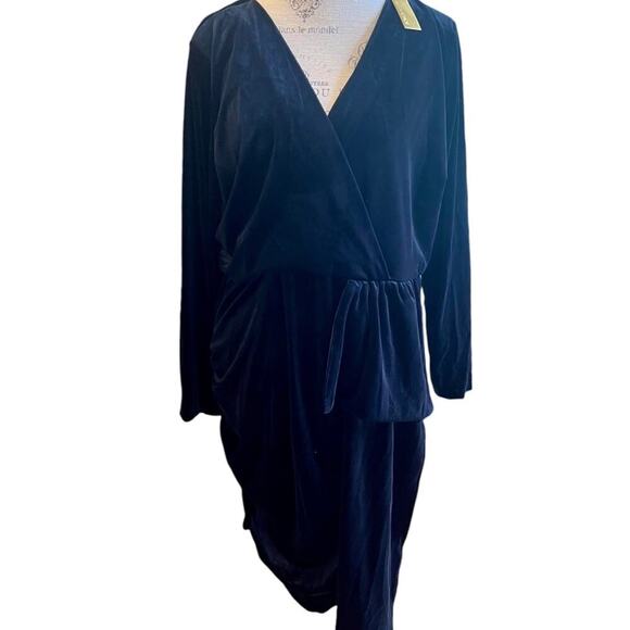 ALEXIA ADMOR Women's Plush Velvet Drape Mini Dress 1X (14-16) NWT Plus S - Picture 3 of 7